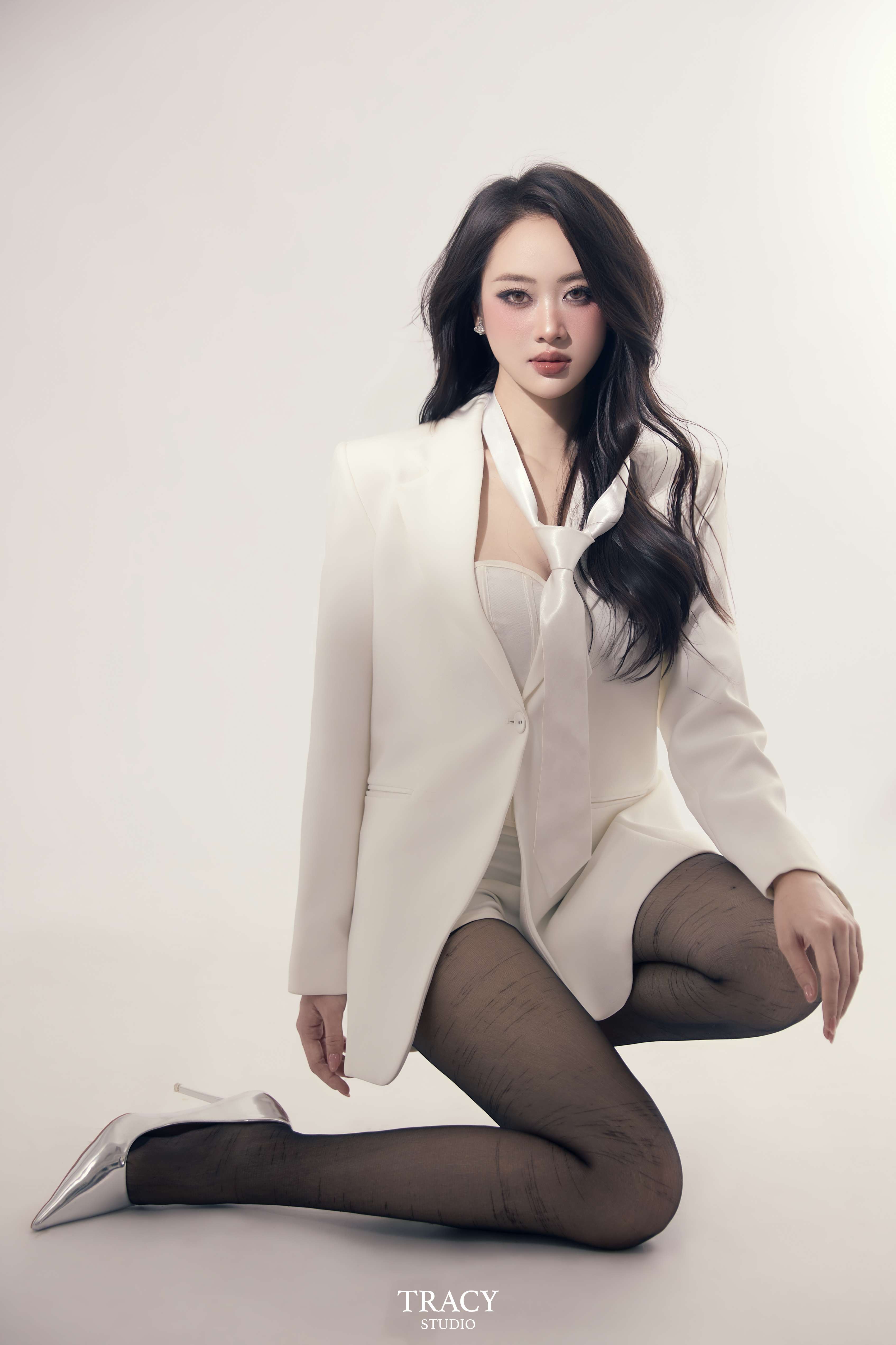 frontend/img/gallery/concept-cool-ngau-slay/tracy-studio-chup-concept-slay-trang (8).jpg